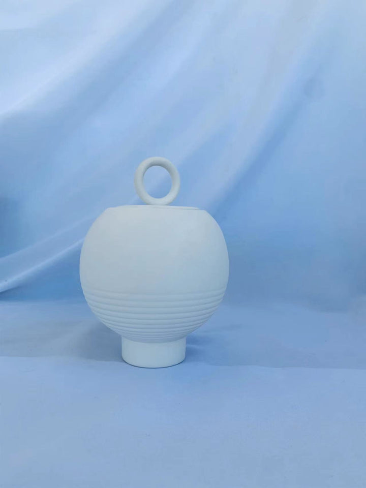 Modern Sculptural Decorative Lamp Kalsten
