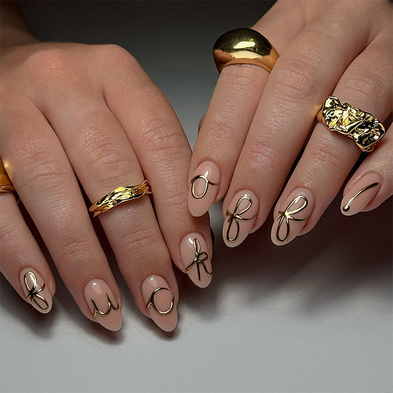 Elegant Press-On Nail Art Set with Stylish Gold Accents Kalsten
