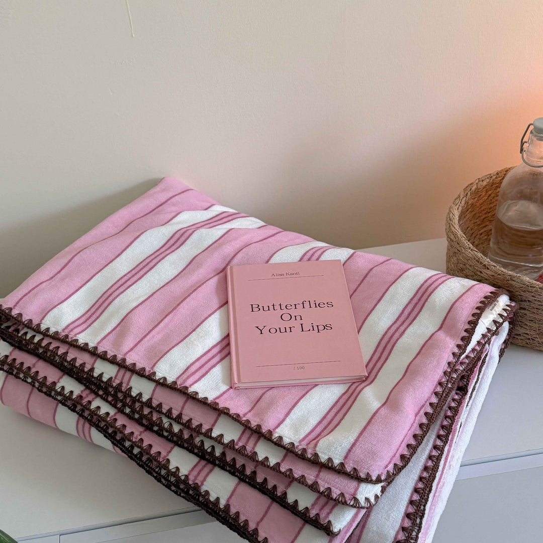 Animal-Print Throw Blanket Kalsten