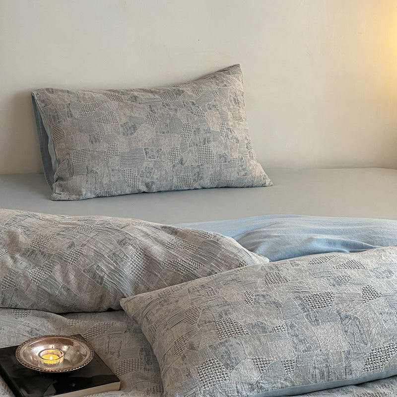 Bedding set made of linen-cotton mix with geometric patchwork design
