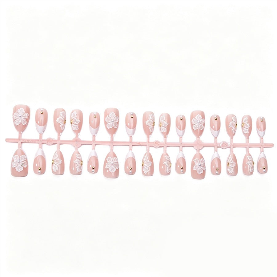 Nail art set with delicate floral patterns and elegant details Kalsten