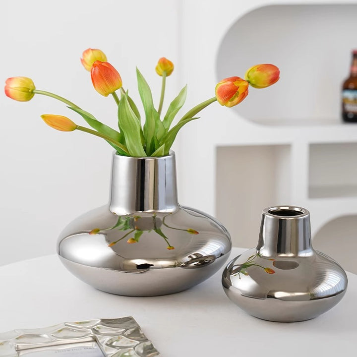 Contemporary ceramic vase Kalsten