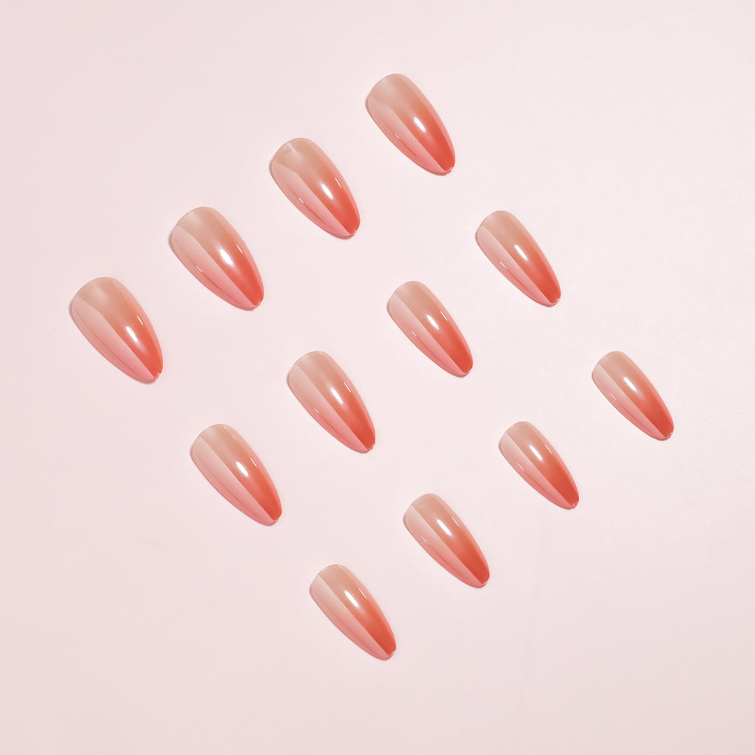 Ultra-Glossy Almond-Shaped Press-On Nail Collection Kalsten