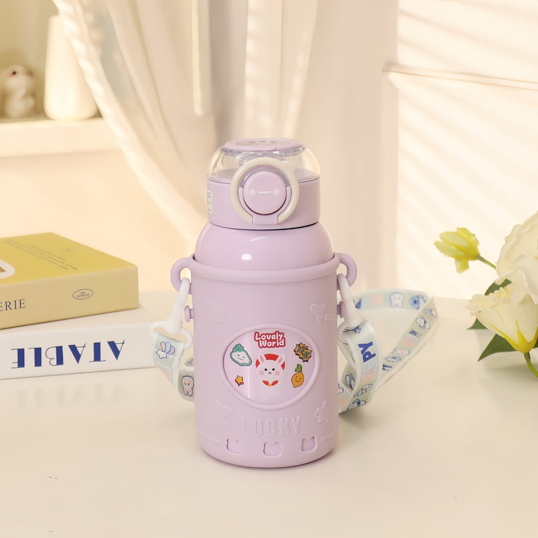Creative water bottle with practical carrying strap Kalsten