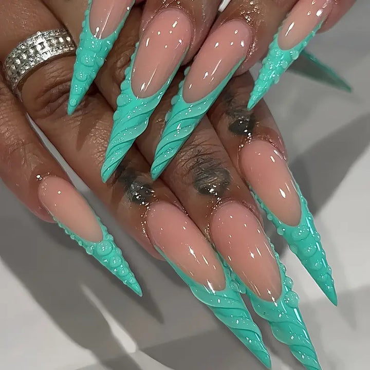 Unique 3D Shell-Inspired Press-On Nail Art Kalsten