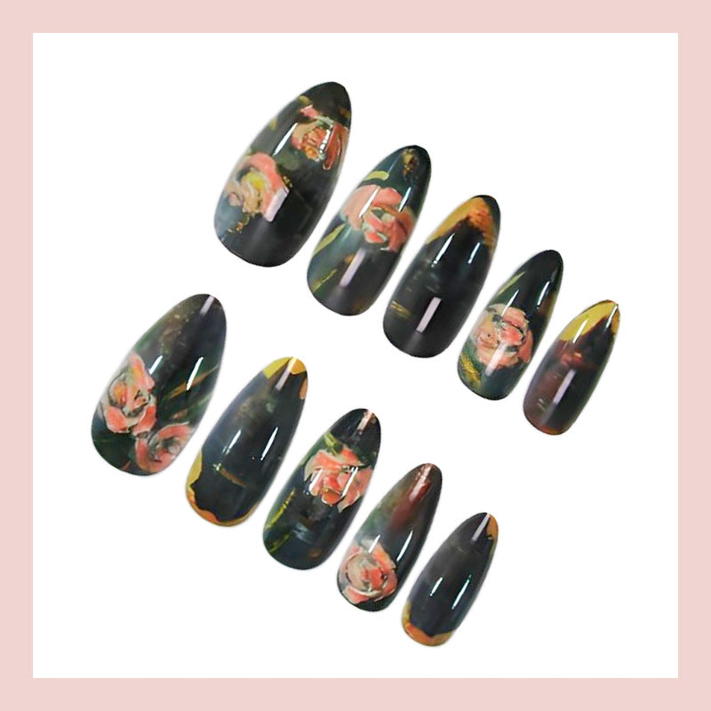 Artificial nails with romantic rose motifs and elegant gold rim Kalsten