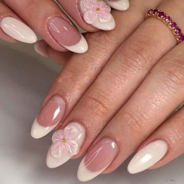Artificial nails with flower accents and French tip Kalsten