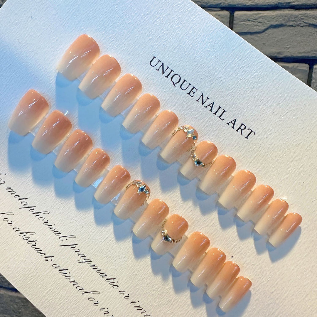 Unique Press-On Nail Tips Kalsten
