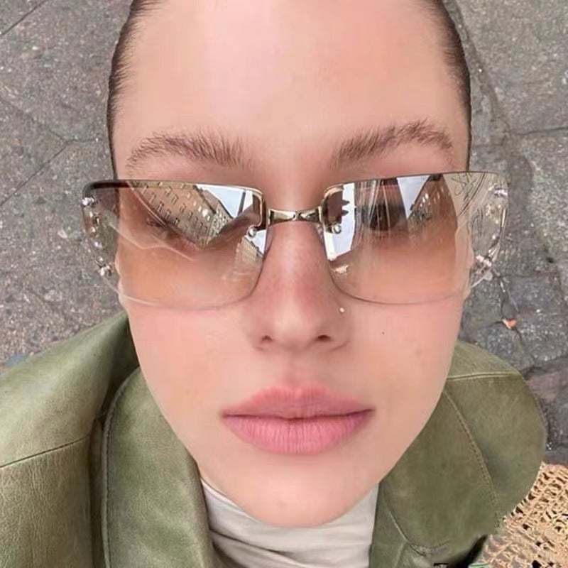 Ladies extravagant sunglasses in modern design with fine accents Kalsten