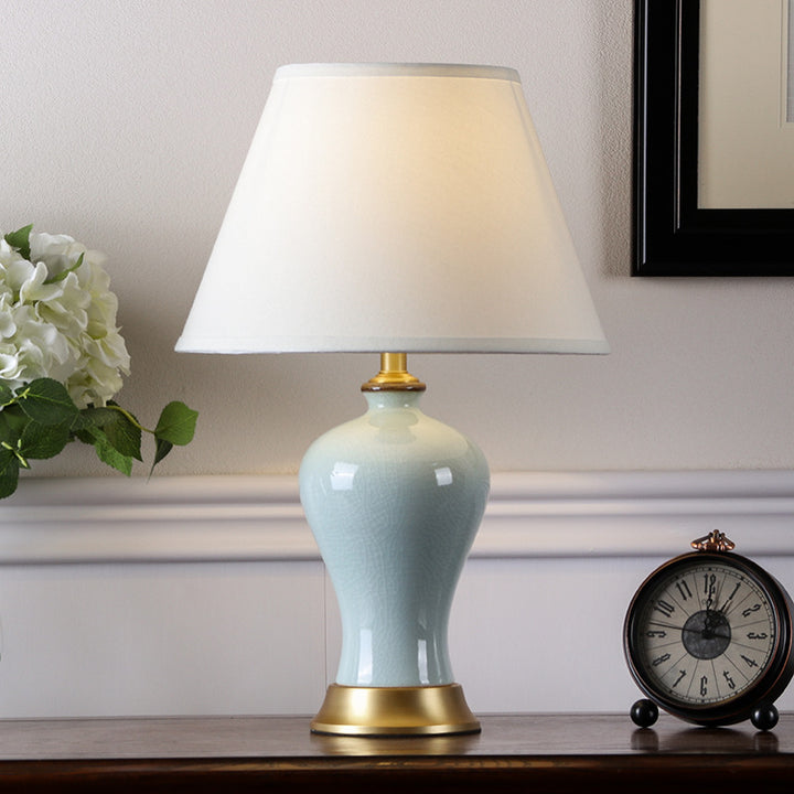 Elegant Ceramic Table Lamp with Gold Accents
