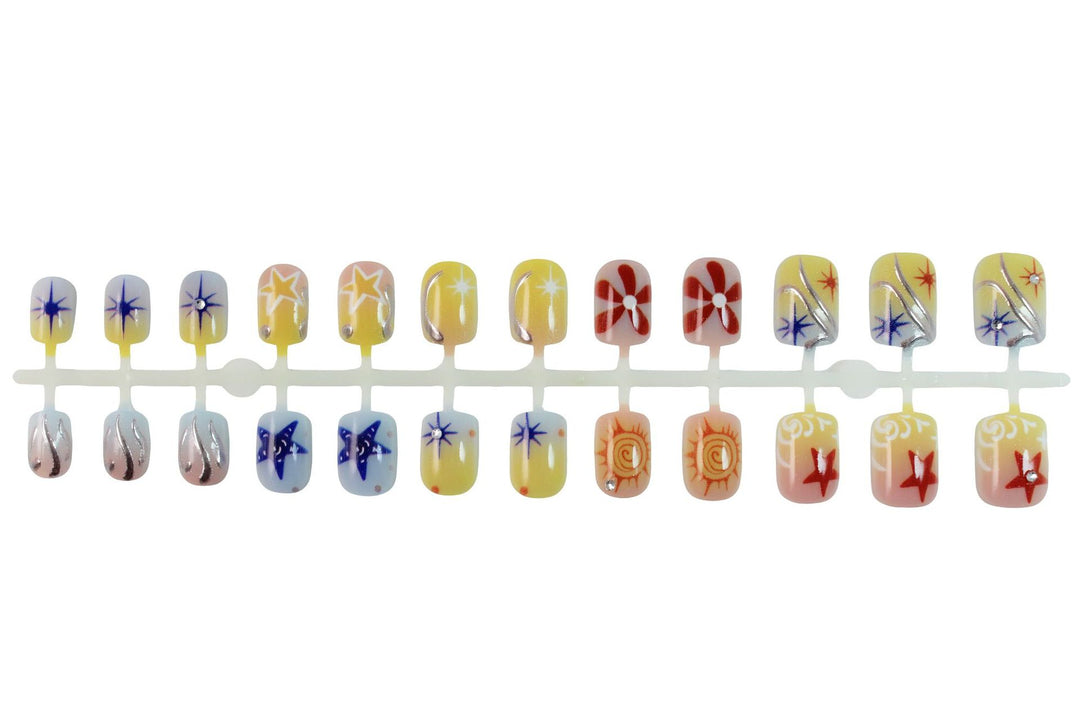 Acrylic nail set with creative floral and geometric design Kalsten
