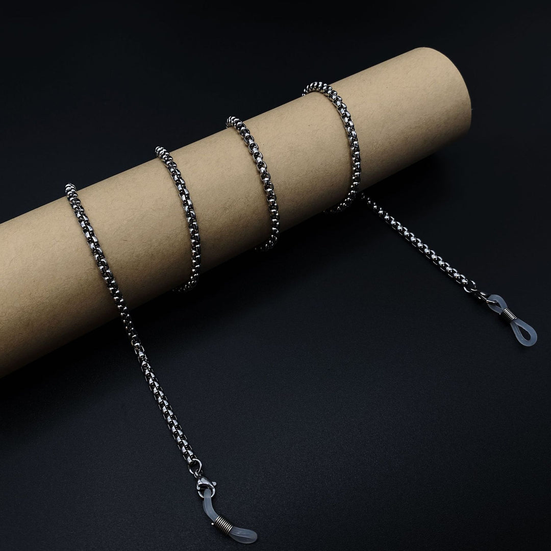 Stylish Chain Eyewear Holder Kalsten