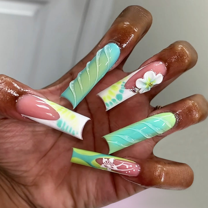 Floral-Themed Press-On Nail Art Set Kalsten