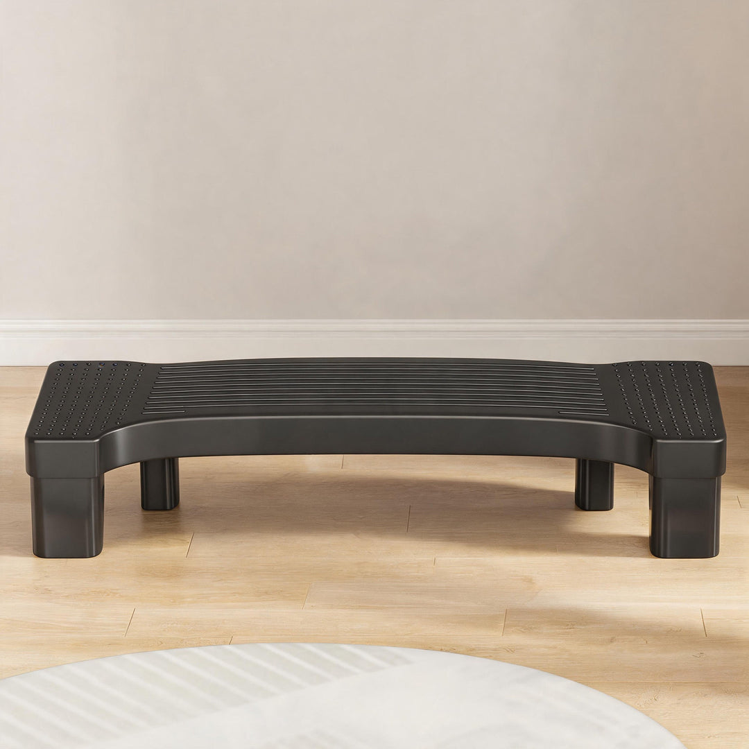 Curved Non-Slip Plastic Footstool Step Stool with Textured Anti-Skid Surface and Reinforced Legs