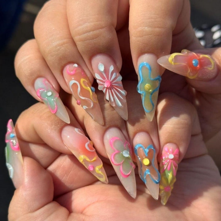 Animal-Inspired Press-On Nail Art Set Kalsten