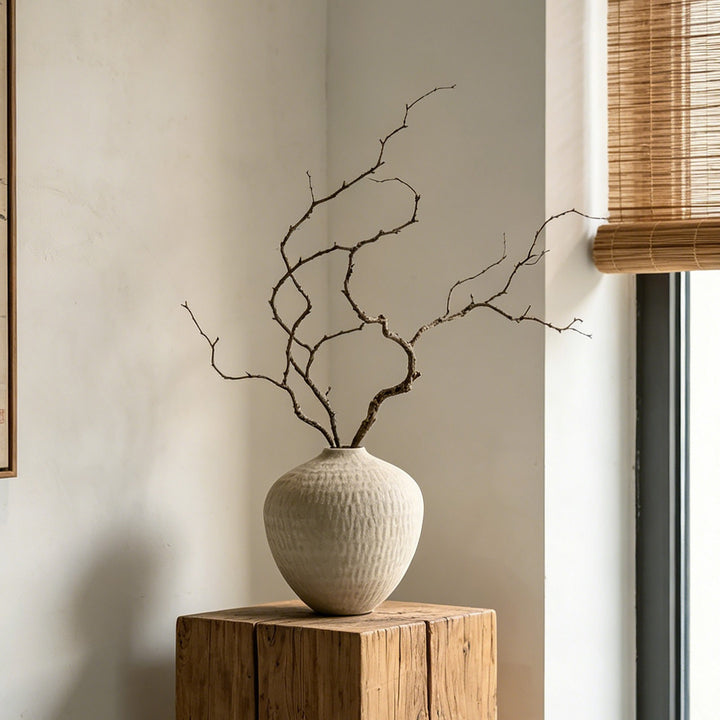 Elegant Ceramic Vase Kalsten