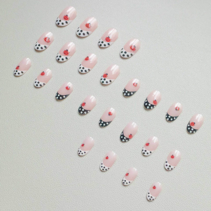 Creative Ladybug-Accent Nail Art Kit
