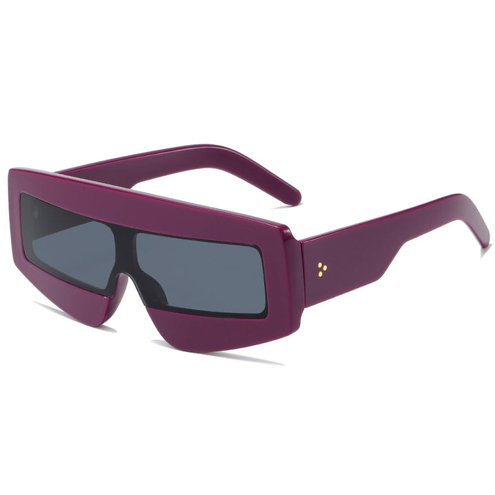 Women futuristic sunglasses in chunky design Kalsten