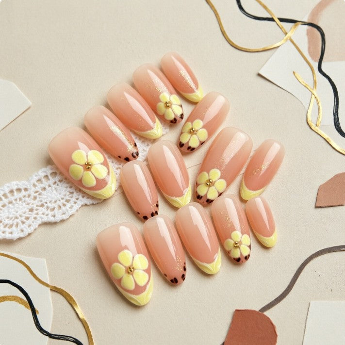 Artificial nail with floral motif Kalsten