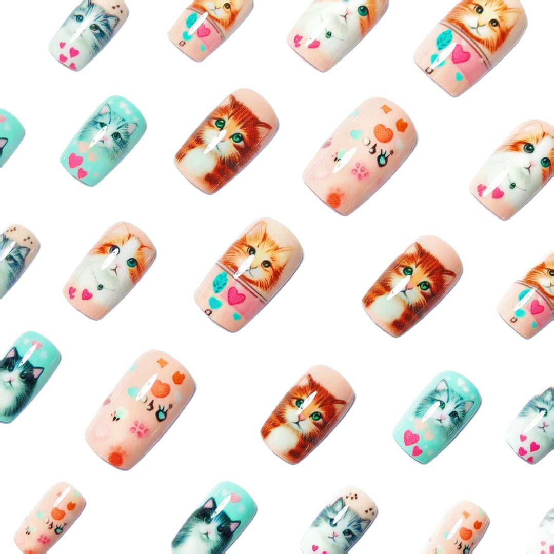Cat-Themed 3D Nail Art Kalsten