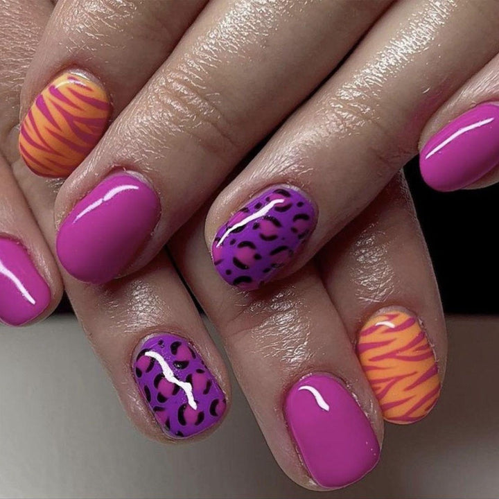 Colored Artificial Nail Set Kalsten