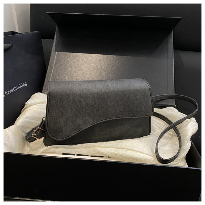 Elegant Crossbody Clutch