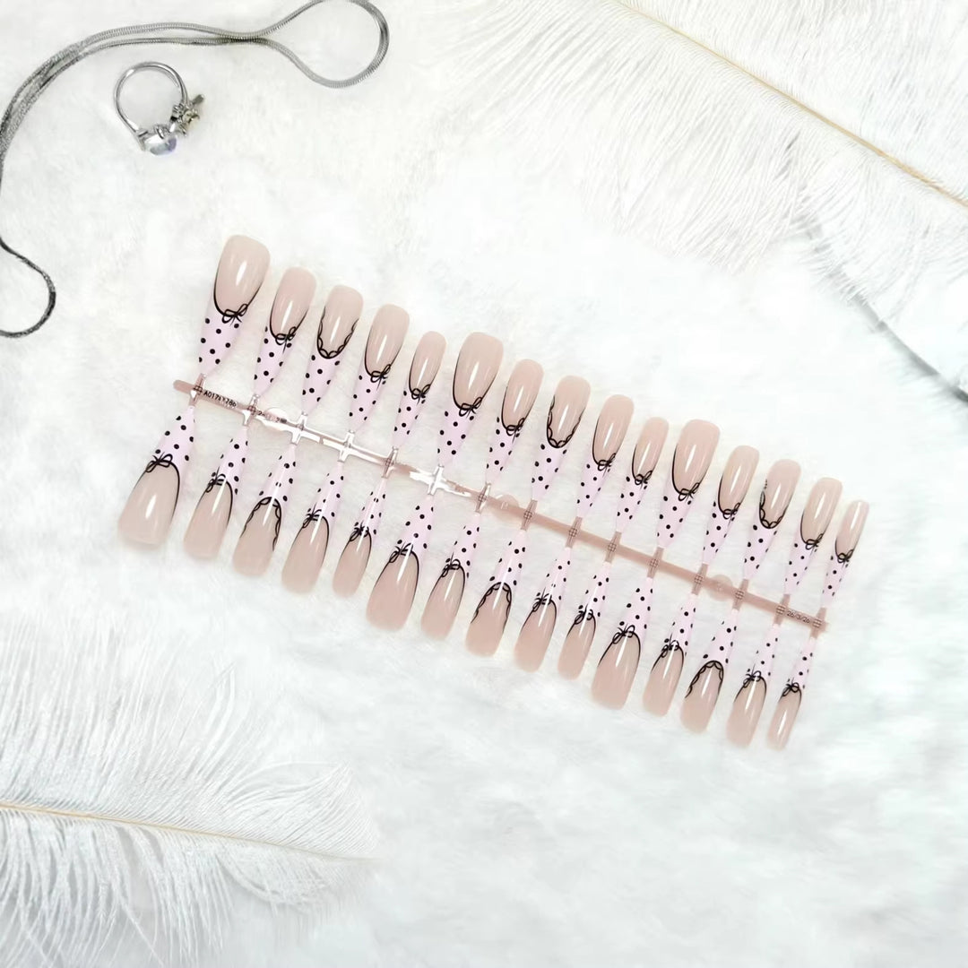 Artificial nail tips with bow pattern Kalsten