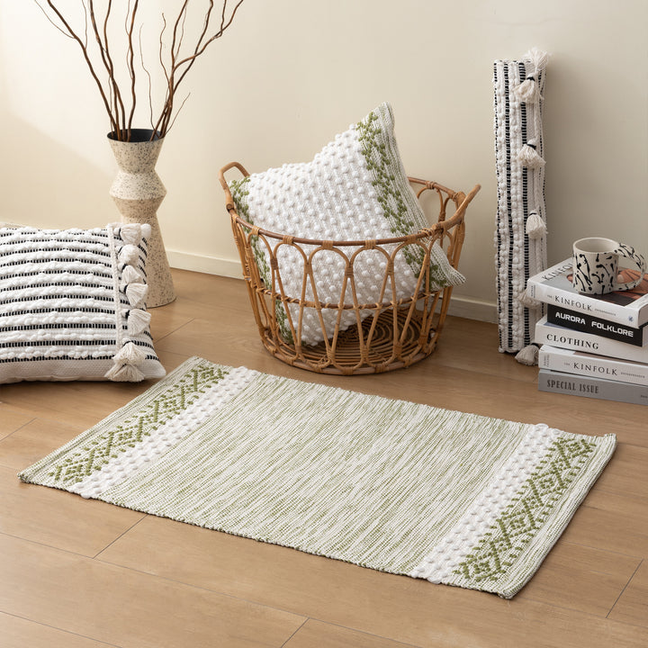 Woven runner with striped pattern, tassels and flat cotton structure Kalsten