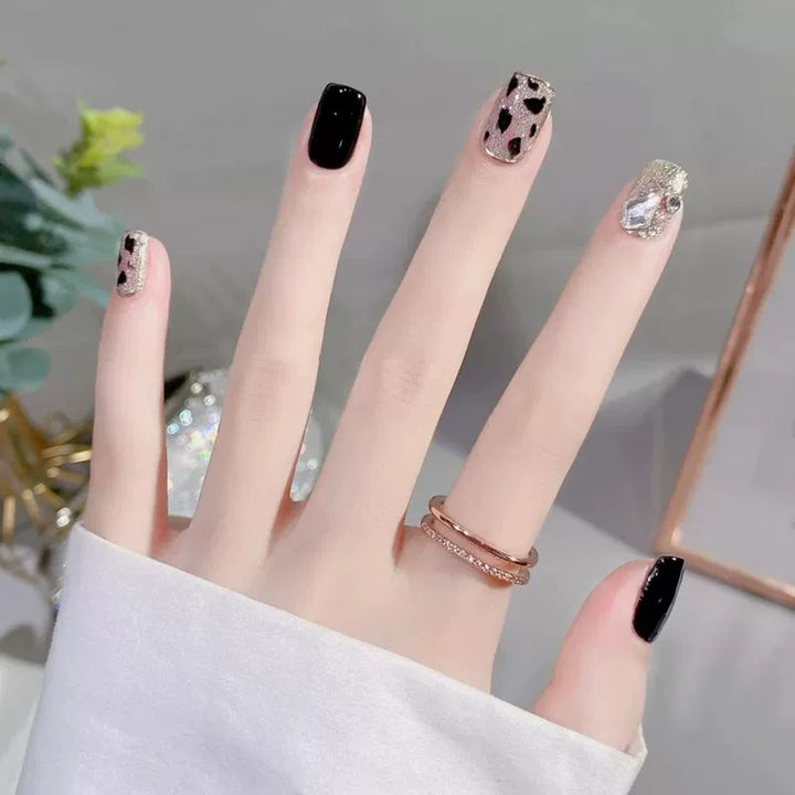 Artistic Press-On Nail Set with Unique Patterns