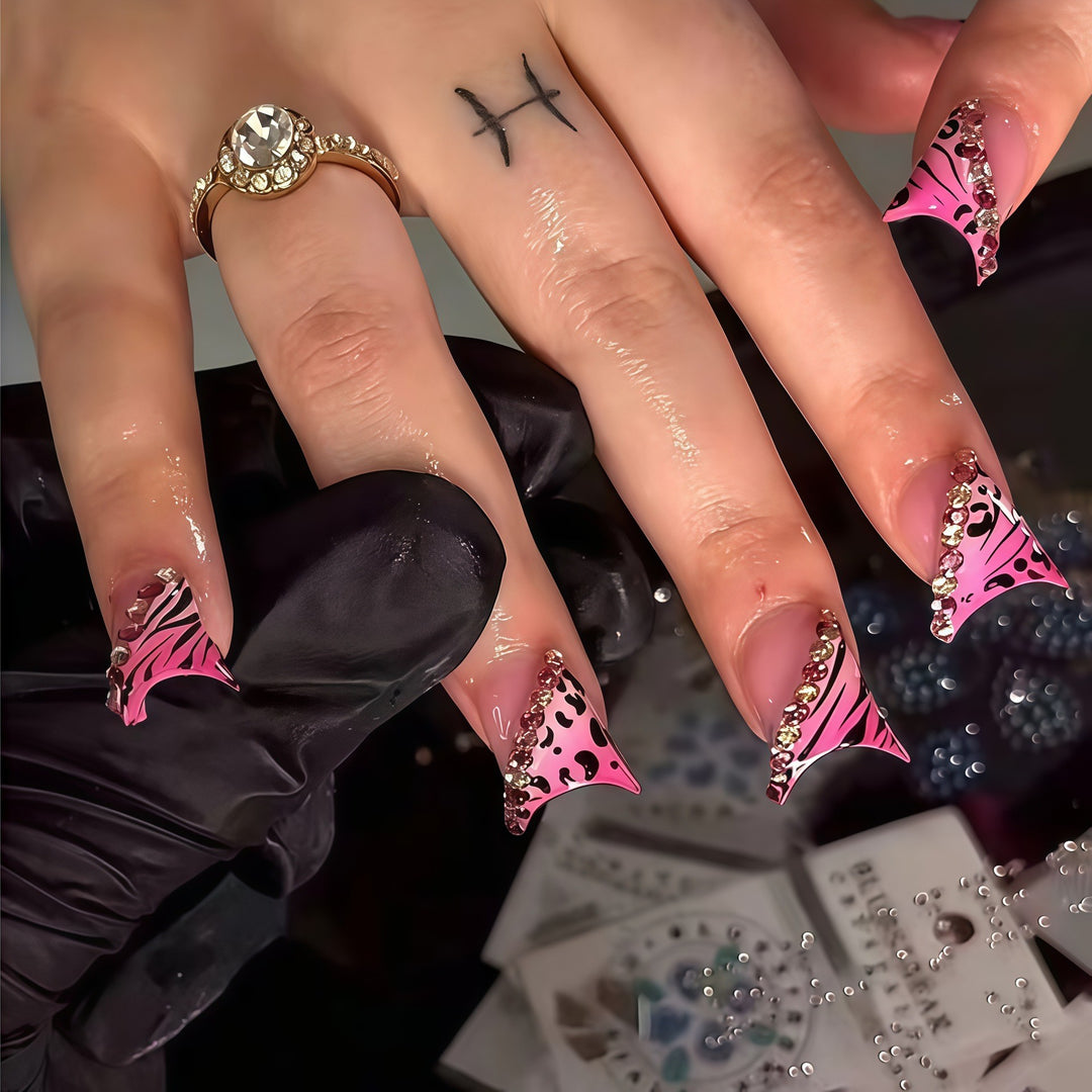 Trendy Stiletto Nail Art Set Kalsten