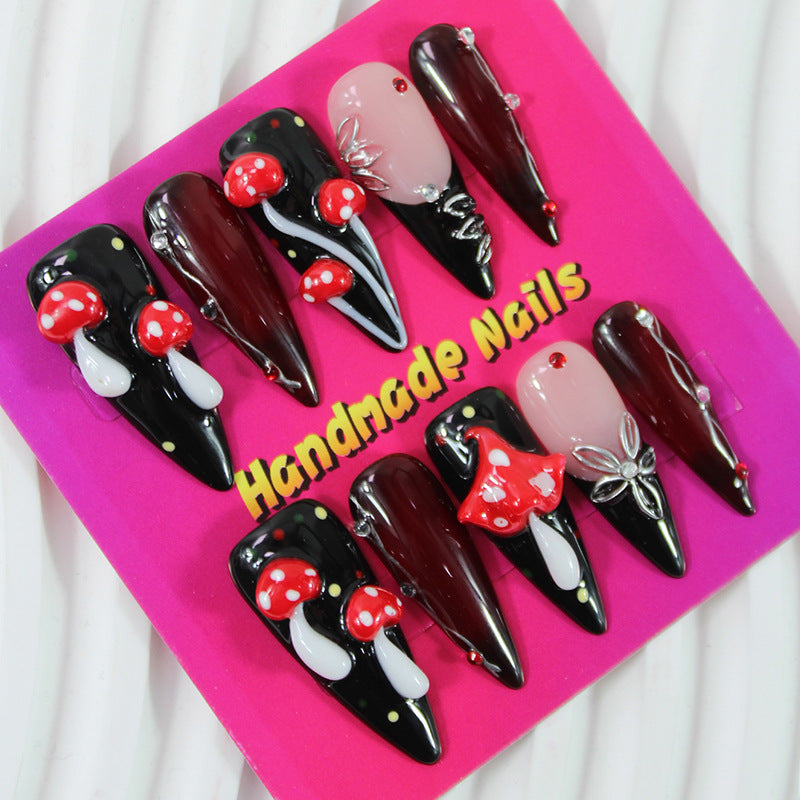 Artificial nails with handcrafted 3D designs Kalsten