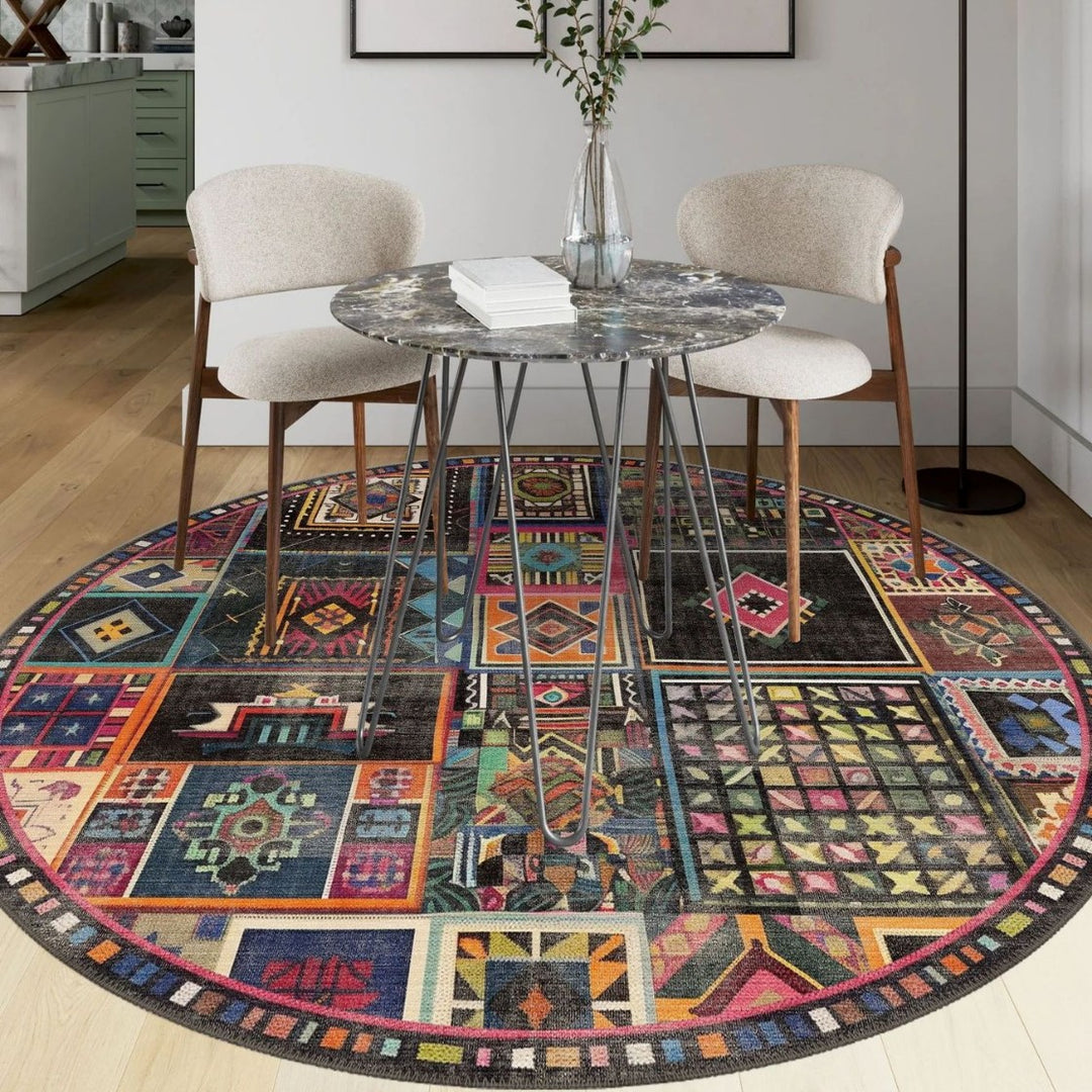 Vintage-Inspired Geometric Area Rug