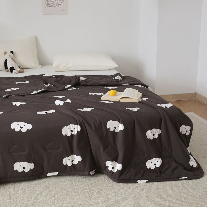 Quilted bedspread Christmas blanket with Santa motif and soft microfiber lining