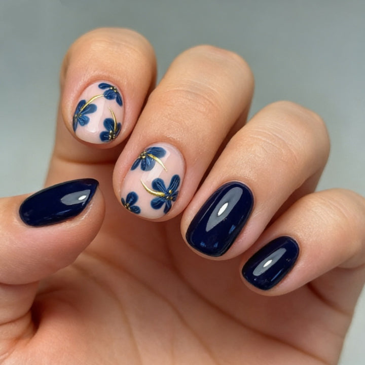 Artificial nails with elegant flower design Kalsten