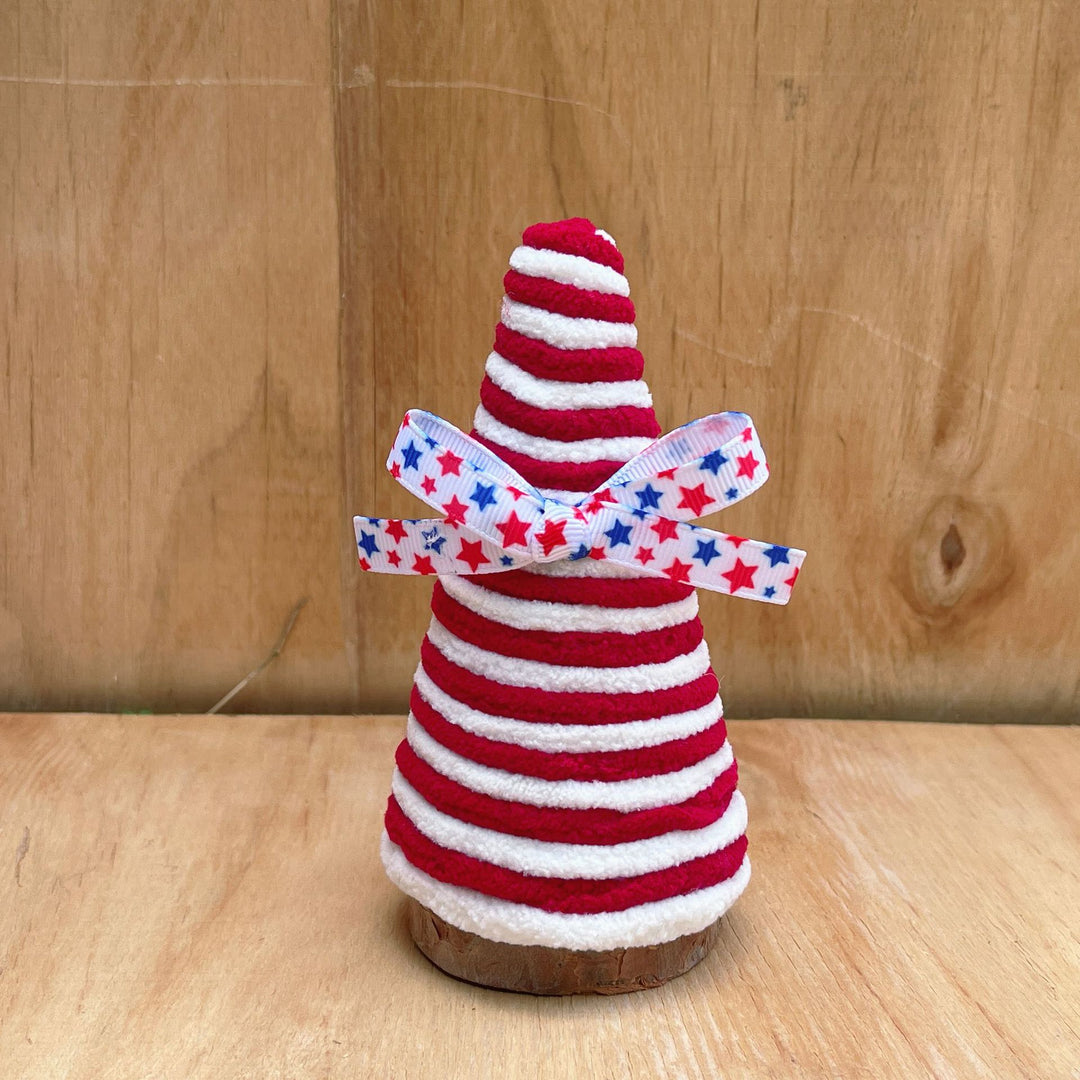 Unisex decorative table top Christmas tree made of felt and knitted structure with star appliqués Kalsten