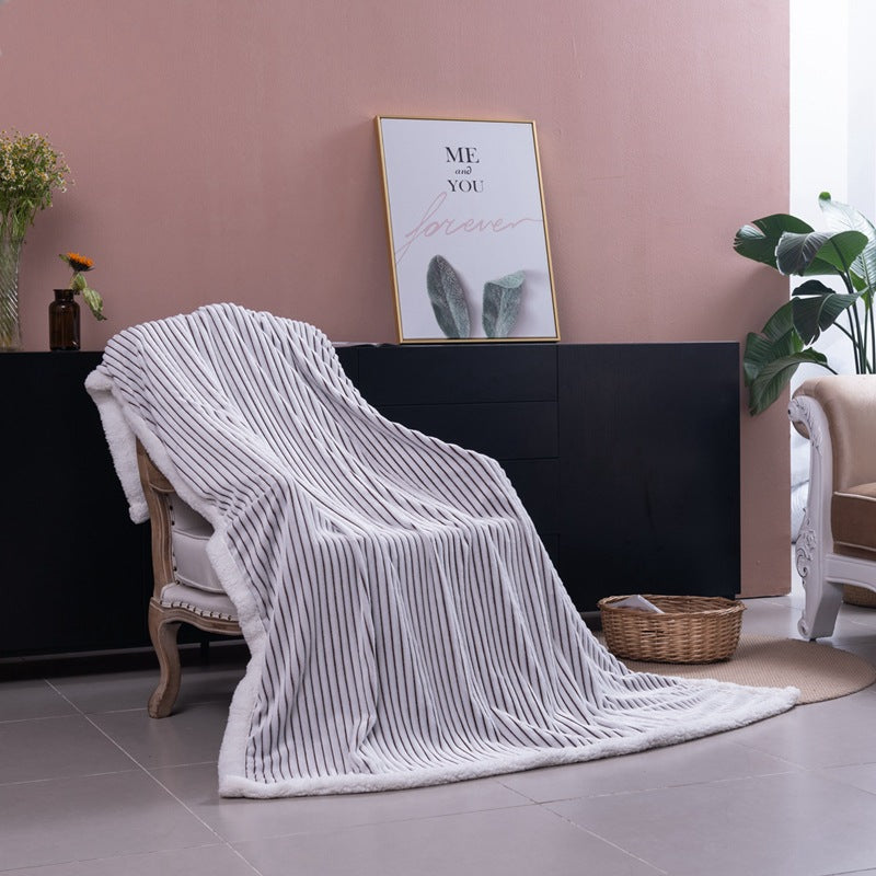 Women's luxurious and soft cuddle blanket with velvety surface Kalsten