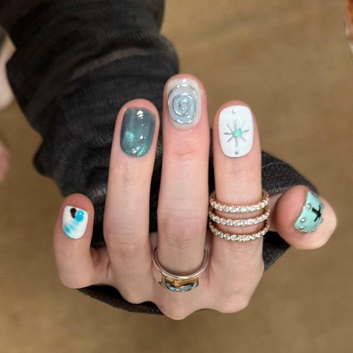 Artificial nail tips with creative geometric designs Kalsten