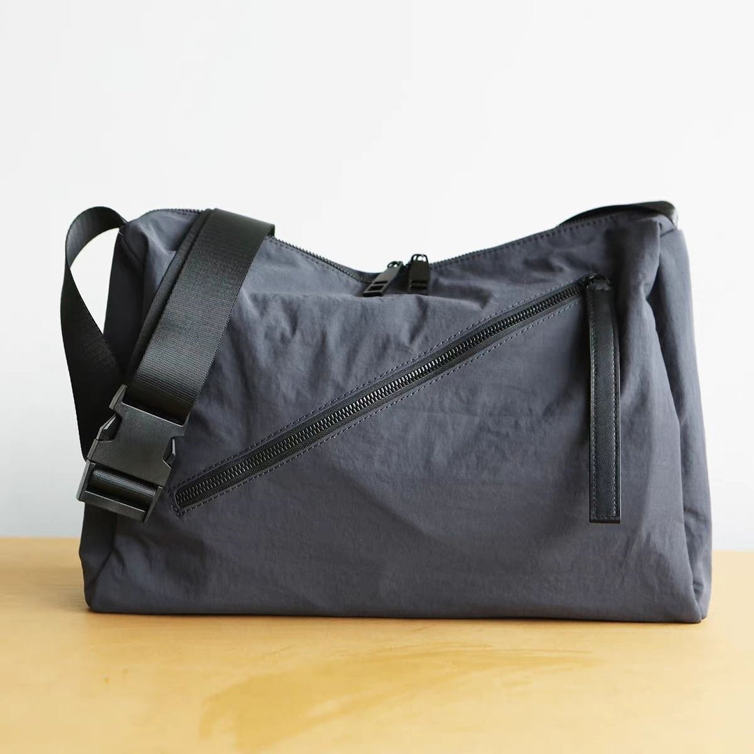 Fashionable Shoulder Bag with Innovative Compartment System Kalsten