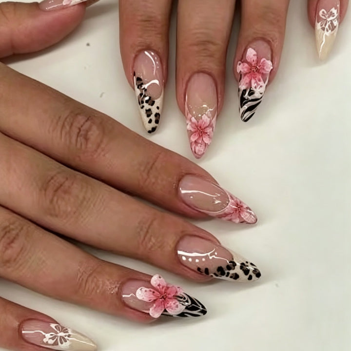 Artistic Heart-Embellished Press-On Nails Kalsten