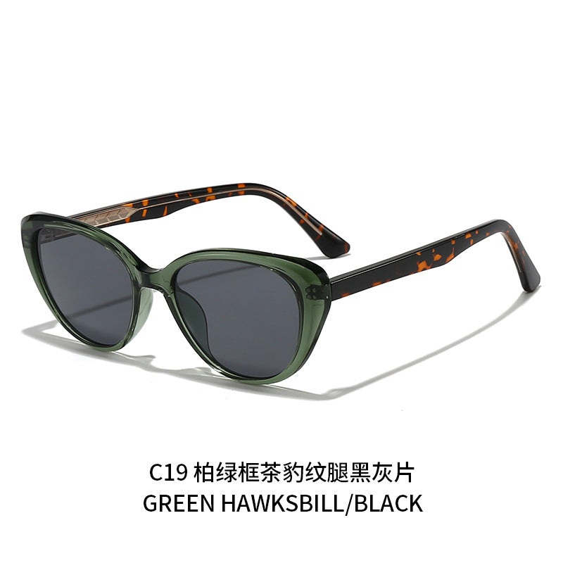 Women's stylish Cat-Eye sunglasses with UV protection and comfortable frame Kalsten