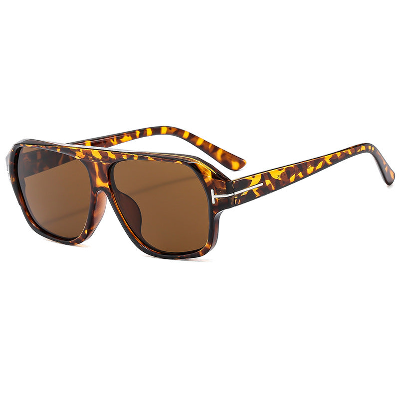 Women's fashionable sunglasses with distinctive geometry and brown lenses Kalsten