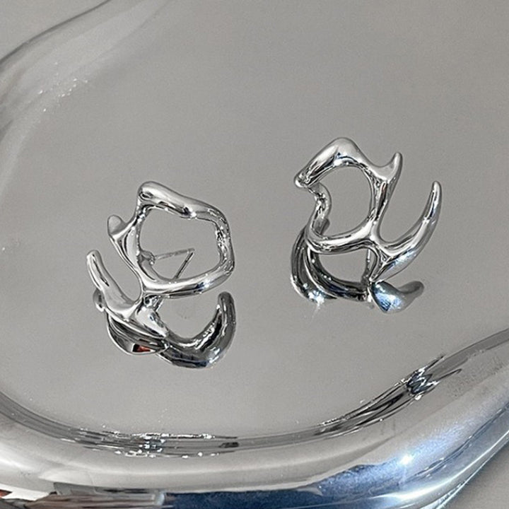 Elegant and Modern Stud Earrings Kalsten