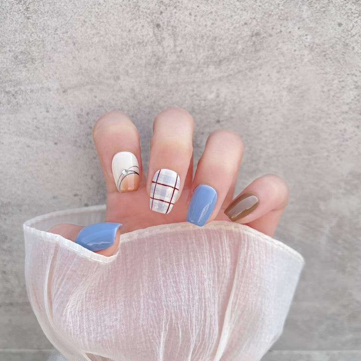 Artistic Press-On Nail Set with Modern Patterns