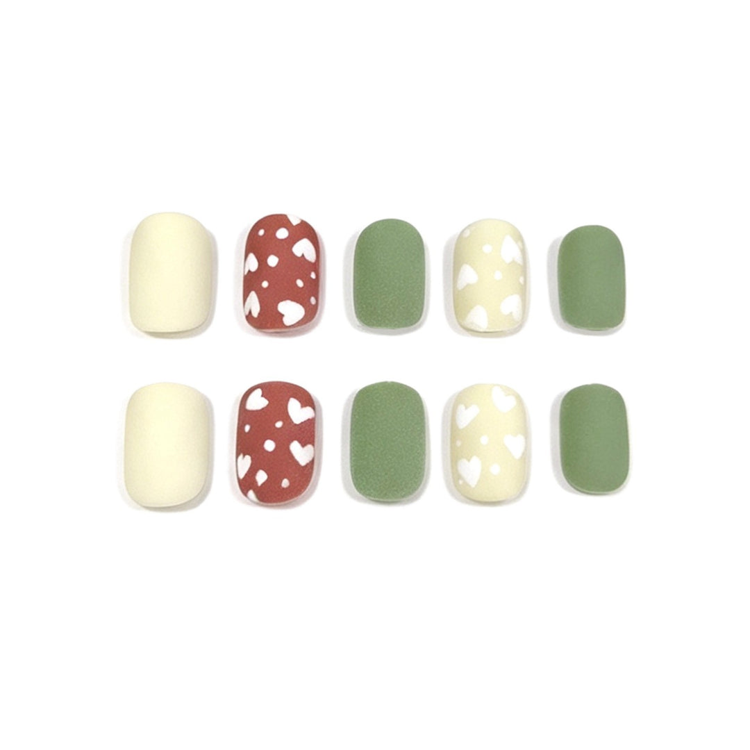 Artistic Heart-Embellished Nail Art Set Kalsten