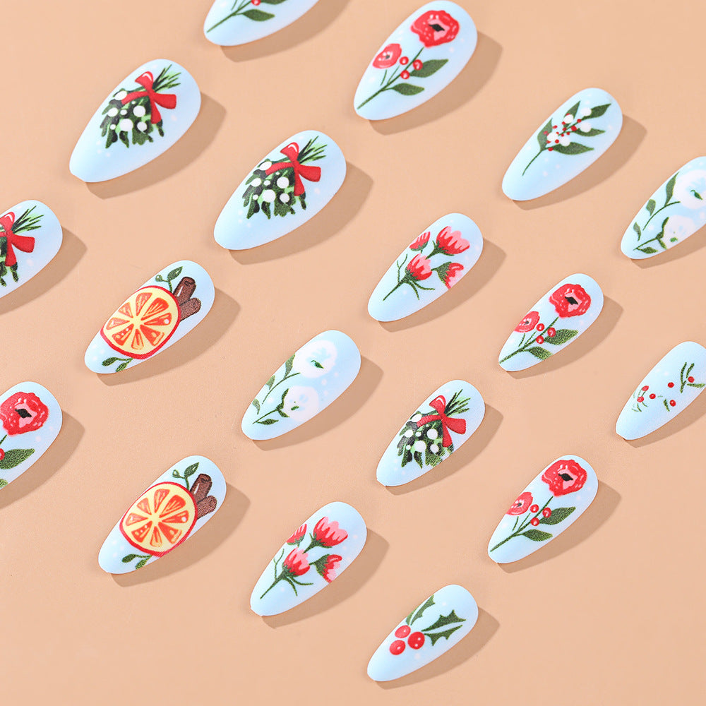 Exquisite Kunstnägel mit floralen Motiven Kalsten