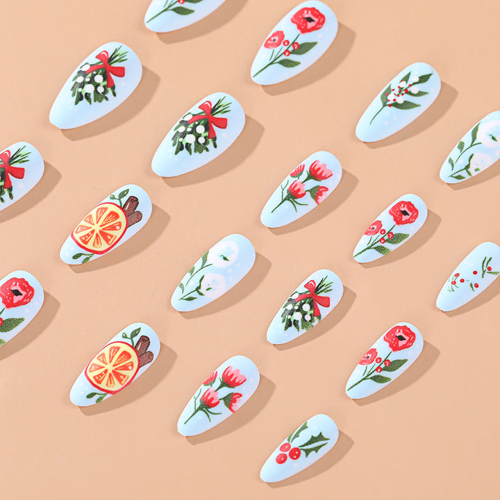 Exquisite Kunstnägel mit floralen Motiven Kalsten
