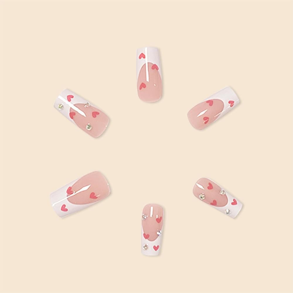 Stylish Heart-Themed Nail Art Extensions