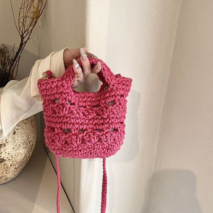Hand-knotted bag with braided structure Kalsten
