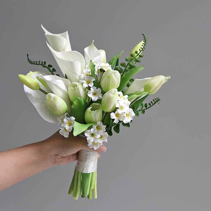 Elegant Floral Bridal Bouquet