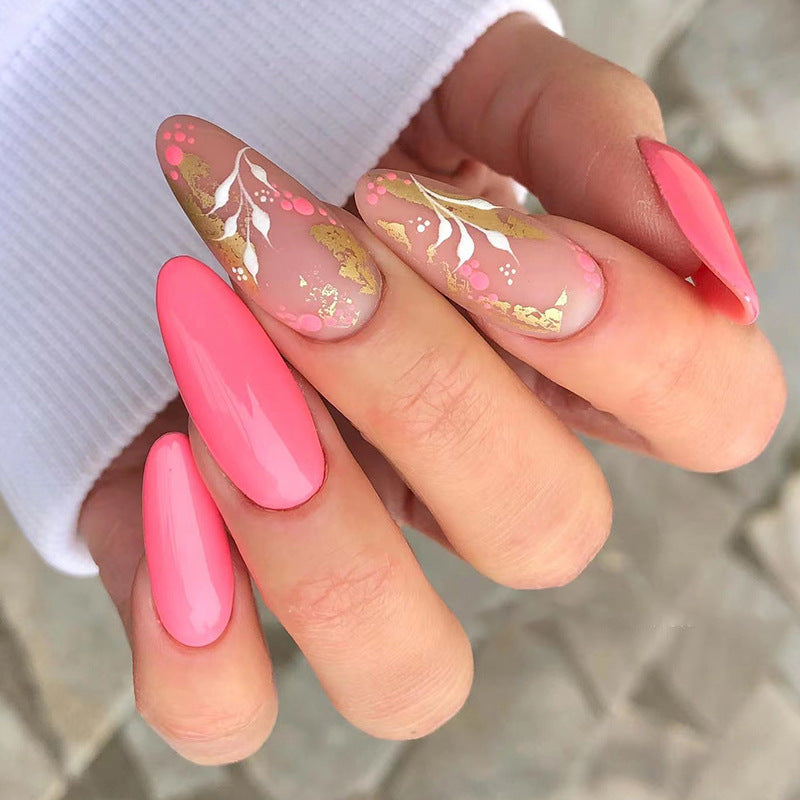 Glamorous artificial nails in elegant stiletto style Kalsten